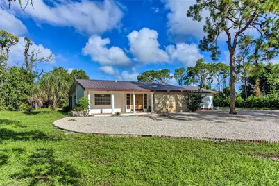 29 Caribbean Rd, Naples, FL 34108 - Photo 3