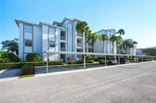 7625 Arbor Lakes Ct, Naples, FL 34112 - Photo 3