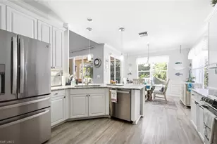 7862 Founders Ln, Naples, FL 34104 - Photo 11