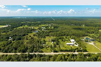 828 Sanctuary Rd, Naples, FL 34120 - Photo 39