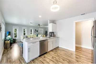 645 101st Ave N, Naples, FL 34108 - Photo 9