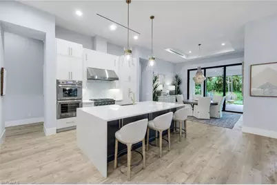 933 11th St SW, Naples, FL 34117 - Photo 13
