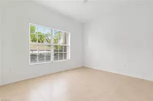 322 Sugar Pine Ln, Naples, FL 34108 - Photo 13