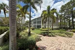 322 Sugar Pine Ln, Naples, FL 34108 - Photo 19