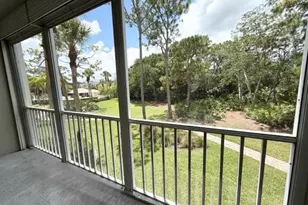 322 Sugar Pine Ln, Naples, FL 34108 - Photo 3