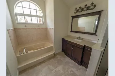 11394 Waterford Village Dr, Fort Myers, FL 33913 - Photo 13