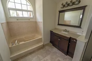 11394 Waterford Village Dr, Fort Myers, FL 33913 - Photo 13