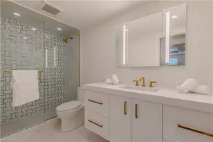 320 14th Ave S, Naples, FL 34102 - Photo 17