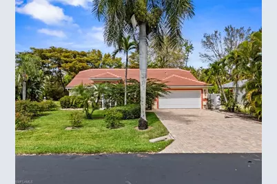 930 Moon Lake Dr, Naples, FL 34104 - Photo 25