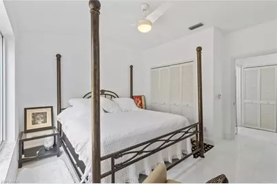 930 Moon Lake Dr, Naples, FL 34104 - Photo 19