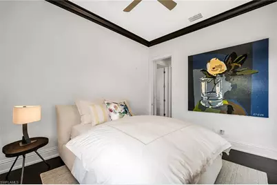 1004 7th St S, Naples, FL 34102 - Photo 11