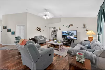 2206 NE 24th Ter, Cape Coral, FL 33909 - Photo 7