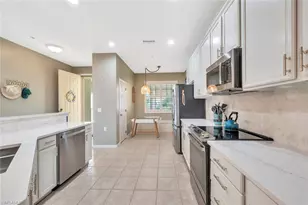 4833 Hampshire Ct, Naples, FL 34112 - Photo 5