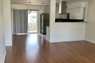 656 Palm View Dr, Naples, FL 34110 - Photo 5