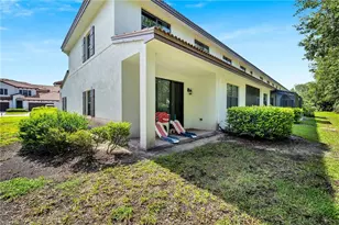 7689 Bristol Cir, Naples, FL 34120 - Photo 13