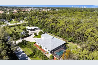 10711 Strike Ln, Bonita Springs, FL 34135 - Photo 23