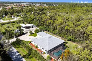 10711 Strike Ln, Bonita Springs, FL 34135 - Photo 23