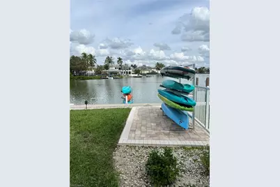 1910 Gulf Shore Blvd N #102, Naples, FL 34102 - Photo 17