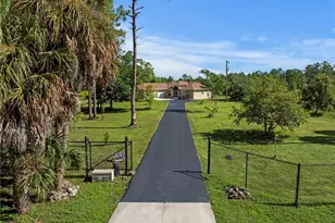 2233 18th Ave NE, Naples, FL 34120 - Photo 3