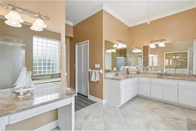 14860 Laguna Dr, Fort Myers, FL 33908 - Photo 21