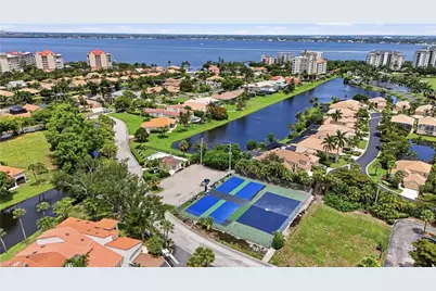 14860 Laguna Dr, Fort Myers, FL 33908 - Photo 41