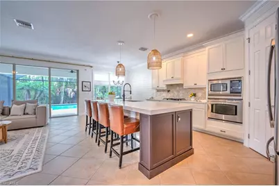 12631 Biscayne Ct, Naples, FL 34105 - Photo 9