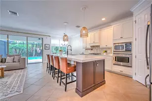12631 Biscayne Ct, Naples, FL 34105 - Photo 9