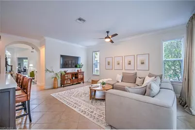 12631 Biscayne Ct, Naples, FL 34105 - Photo 11