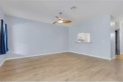 6085 Lake Front Dr, Fort Myers, FL 33908 - Photo 7
