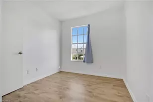 6085 Lakefront Dr, Fort Myers, FL 33908 - Photo 13