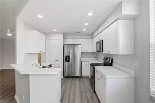 7822 Gardner Dr, Naples, FL 34109 - Photo 5