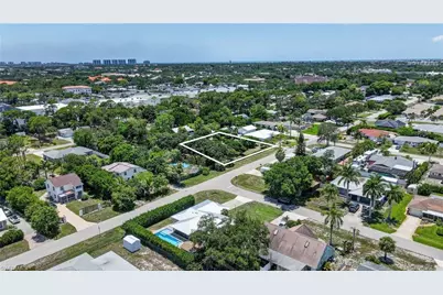 9160 Carolina St, Bonita Springs, FL 34135 - Photo 11