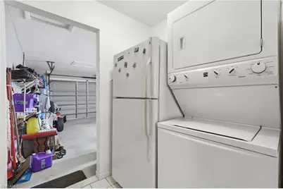 246 SW 37th St, Cape Coral, FL 33914 - Photo 13