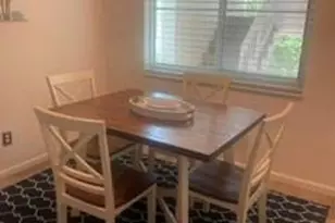 1050 9th St S, Naples, FL 34102 - Photo 3