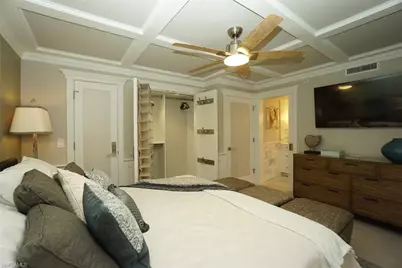 480 5th St S #102, Naples, FL 34102 - Photo 13