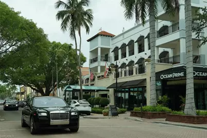 480 5th St S #102, Naples, FL 34102 - Photo 21