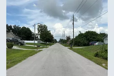 5411 Lee St, Lehigh Acres, FL 33971 - Photo 5