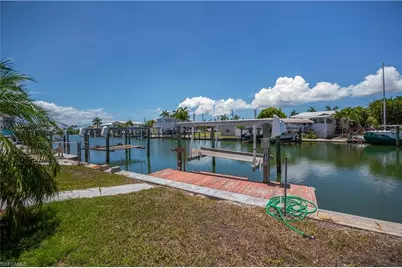 3965 Phoenix Dr, Saint James City, FL 33956 - Photo 17
