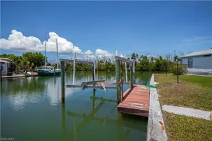 3965 Phoenix Dr, Saint James City, FL 33956 - Photo 19