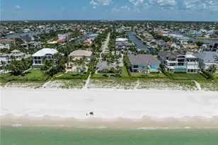 10173 Gulf Shore Dr, Naples, FL 34108 - Photo 7