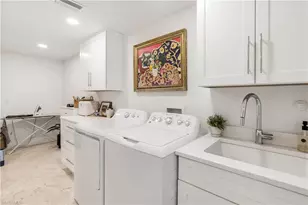 10173 Gulf Shore Dr, Naples, FL 34108 - Photo 25