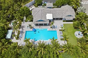 2664 Seychelles Cir, Naples, FL 34112 - Photo 7