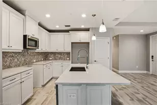2664 Seychelles Cir, Naples, FL 34112 - Photo 15