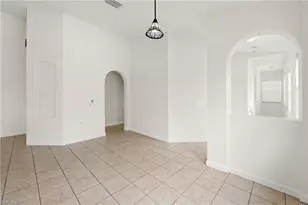 3059 Horizon Ln, Naples, FL 34109 - Photo 11