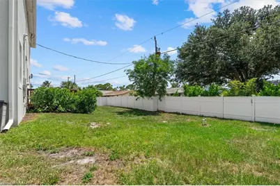 18432 Camellia Rd, Fort Myers, FL 33967 - Photo 27