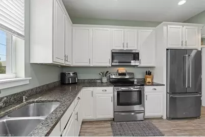 18432 Camellia Rd, Fort Myers, FL 33967 - Photo 7