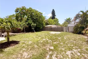 2485 Bayside St, Naples, FL 34112 - Photo 21