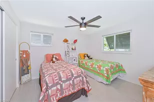 8719 Crest Ln, Fort Myers, FL 33907 - Photo 33