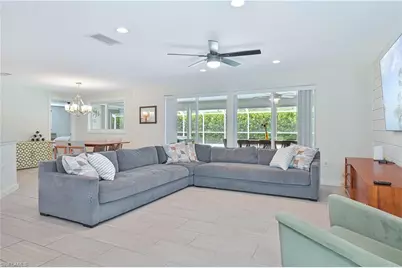 8719 Crest Ln, Fort Myers, FL 33907 - Photo 15