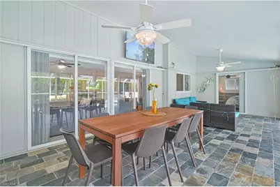 8719 Crest Ln, Fort Myers, FL 33907 - Photo 7